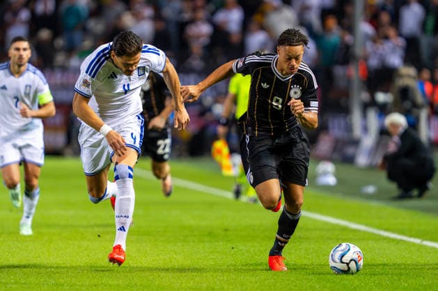 Derry Scherhant, Germany, No. 9 vs. Konstantinos Mavropanos, Greece, No. 04; Greece vs. Germany, Soccer, UEFA Nations League, Matchday 4, 2026–2027 Season, October 4, 2026 Greece vs. Germany, Soccer, UEFA Nations League, Matchday 4, 2026–2027 Season, October 4, 2026 Thessaloniki Copyright: xEibner-Pressefoto J.xDerondeaux EP_JDU