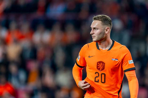 EINDHOVEN, Netherlands: Midfielder Teun Koopmeiners during the UEFA Nations League match between the Netherlands and Serbia at Philips Stadion on October 4, 2026, in Eindhoven, Netherlands. Photo by DeFodi Images