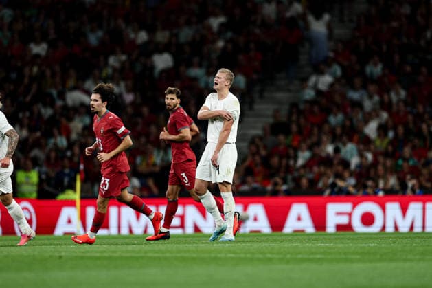 October 4, 2026, Porto, Porto, Portugal: DESCRIPTION in action during the UEFA Nations League A 2026 27 - Matchday 4 match between Portugal and Norway at Estadio do Dragao. UEFA Nations League A 2026 27 - Matchday 4 Portugal X Norway  - ZUMAe141 20261004_zsp_e141_045 Copyright: xLuisxEirasx