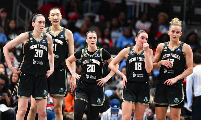 ATLANTA, GA - OCTOBER 04: New York players Breanna Stewart (30), Han Xu (21), Sabrina Ionescu (20), Pauline Astier (18), and Leonie Fiebich (13) react during a timeout during the WNBA, Basketball Damen, USA second round playoff game between the New York Liberty and the Atlanta Dream on October 4th, 2026 at State Farm Arena in Atlanta, GA. (Photo by Rich von Biberstein Icon Sportswire) WNBA: OCT 04 New York Liberty at Atlanta Dream EDITORIAL USE ONLY Icon261004022
