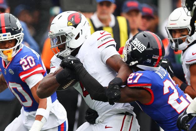EAST RUTHERFORD, NJ - OCTOBER 04: Jeremiyah Love 4 of the Arizona Cardinals runs during the game against the New York Giants on October 4, 2026 at MetLife Stadium in East Rutherford, New Jersey. (Photo by Rich Graessle Icon Sportswire) NFL, American Football Herren, USA OCT 04 Cardinals at Giants EDITORIAL USE ONLY Icon26100432819