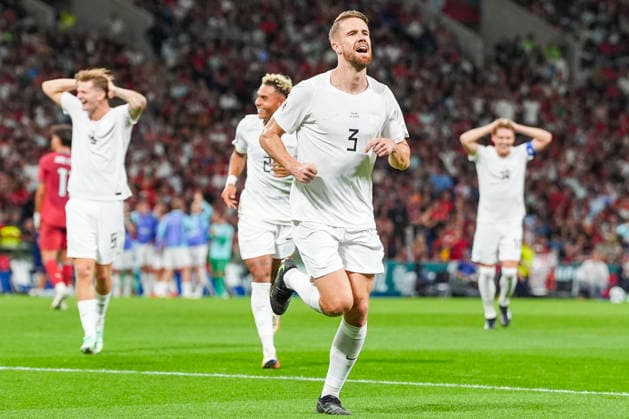 Soccer, Nations League Portugal vs. Norway, Nations League Porto, Portugal 20261004 Norway’s Kristoffer Ajer celebrates the 1-0 lead during the international soccer match between Portugal and Norway in the Nations League at Estádio do Dragão. Photo: Lise Aserud, NTB, Porto, Portugal. EDITORIAL USE ONLY. RESTRICTED USE FOR BETTING COMPANIES  Copyright: xLisexAserudx xNTBx