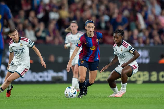 FC Barcelona, Barca v REAL MADRID. SPOTIFY CAMP NOU. October 4,2026 FC BARCELONA vs REAL MADRID CF. October 4,2026 Aitana Bonmati (14) of FC Barcelona during the match between FC Barcelona and Real Madrid corresponding to the sixth day of La Liga F at Spotify Camp Nou in Barcelona, Spain, on October 4, 2026. Barcelona ESP Copyright: xS.xRosx