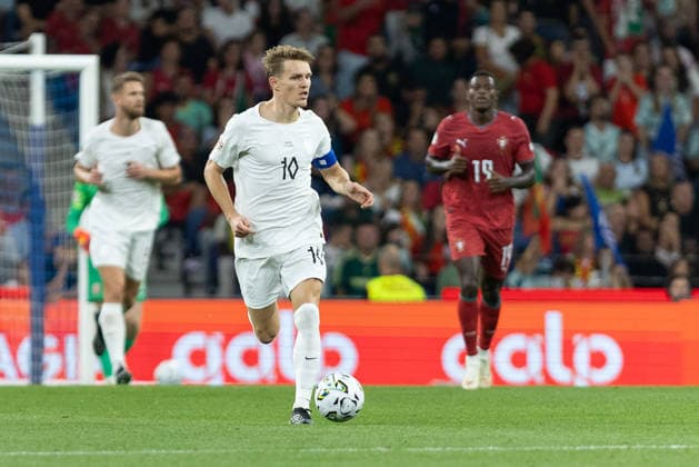 October 4, 2026, Porto, Porto, Portugal: Norway and Arsenal midfielder MARTIN ODEGAARD (10) in action during the game for Nations League between Portugal and Norway at Estadio do Dragao Porto Portugal - ZUMAs359 20261004_zsp_s359_240 Copyright: xAlexandrexdexSousax