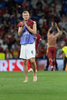 October 4, 2026, Porto, Porto, Portugal: Norway and Manchester City forward ERLING HAALAND (9) at the end of the game for Nations League between Portugal and Norway at Estadio do Dragao Porto Portugal - ZUMAs359 20261004_zsp_s359_311 Copyright: xAlexandrexdexSousax