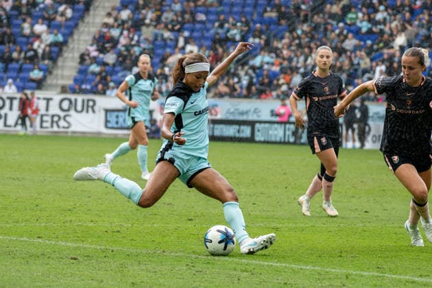 Gotham FC Vs Angel City FC in an NWSL regular-season at Sports Illustrated Stadium in Harrison , United States - 4 OCT 2026. Midge Purce of Gotham FC seen in action during a NWSL regular season match between Angel City FC and Gotham FC at Sports Illustrated Stadium. Final Score; Gotham FC 1 : 1 Angel City FC. Harrison United States Copyright: xRonaldxSmitsx xSOPAxImagesx GothamAngel-12