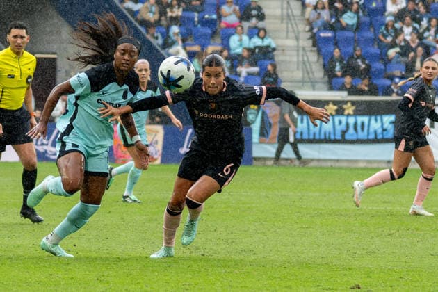 October 4, 2026, Harrison, United States: Emily Sams of Angel City FC seen in action during a NWSL regular season match between Angel City FC and Gotham FC at Sports Illustrated Stadium. Final Score; Gotham FC 1 : 1 Angel City FC. Harrison United States - ZUMAs197 20261004_aaa_s197_369 Copyright: xRonaldxSmitsx