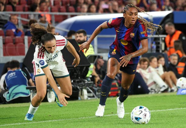 FC Barcelona, Barca v Real Madrid CF - Liga F Moeve 2026 27 Kerolin Nicoli and Silvia Cristobal play during the match between FC Barcelona Femeni and Real Madrid CF Femenino, corresponding to the week 6 of the Liga F Moeve 2026-27, played at the Spotify Camp Nou, in Barcelona, on October 4, 2026. Barcelona Barcelona Spain  Copyright: xUrbanandsportx originalFilename:valls-fcbarcel261004_npBYS.jpg