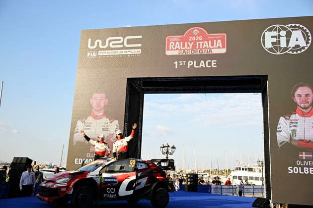 FIA WRC, Motorsport Rallye, WM Rally Italia Sardegna 2026 Oliver Solberg and co-driver Elliott Edmondson of Toyota Gazoo Racing WRT celebrate their final podium finish in the Toyota GR Yaris Rally1 during the FIA World Rally Championship WRC Rally Italia Sardegna in Alghero, Sardinia, Italy, on October 4, 2026. Alghero Sardinia Italy  Copyright: xLucaxBarsalix originalFilename:barsali-wrcrally261004_npoN2.jpg