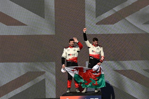 FIA WRC, Motorsport Rallye, WM Rally Italia Sardegna 2026 Elfyn Evans and co-driver Scott Martin of the Toyota Gazoo Racing WRT team celebrate their victory in the Toyota GR Yaris Rally1 during the FIA World Rally Championship WRC Rally Italia Sardegna in Alghero, Sardinia, Italy, on October 4, 2026. Alghero Sardinia Italy  Copyright: xLucaxBarsalix originalFilename:barsali-wrcrally261004_nptK3.jpg