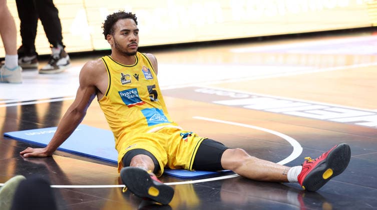 October 4, 2026, Germany, Ludwigsburg Basketball: MHP Riesen Ludwigsburg vs. VET CONCEPT Gladiators Trier; Ishmael Leggett (LB) Disappoints
