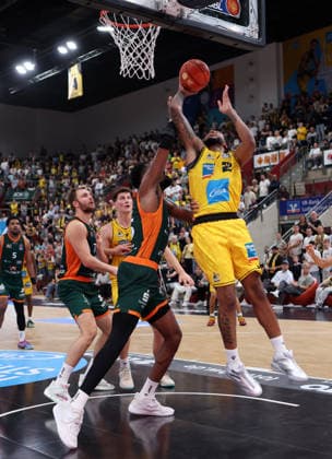 October 4, 2026, Germany, Ludwigsburg Basketball: MHP Riesen Ludwigsburg vs. VET CONCEPT Gladiators Trier, David Joplin (LB), on the ball