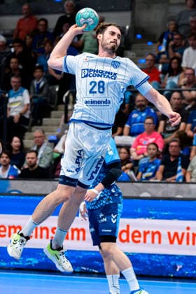 Stuttgart HBL 26 27 TVB Stuttgart TBV Lemgo Hendrik Wagner TBV Lemgo Bittenfeld Porsche Arena Baden-Württemberg Germany