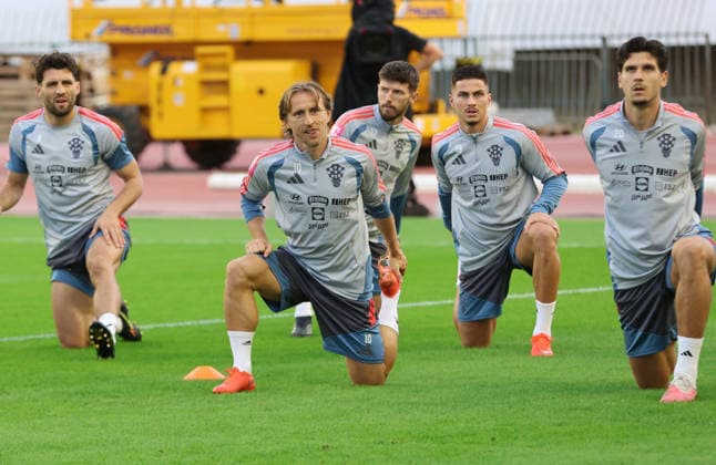 Croatia s national football team holds training session Croatia s Mateo Kovacic, Luka Modric, Petar Sucic, Franjo Ivanovic and Igor Matanovic during a training session of the Croatia National Football Team at Poljud Stadium on October 5, 2026, in Split, Croatia, ahead of the UEFA Nations League match against Spain.  IvoxCagalj PIXSELL