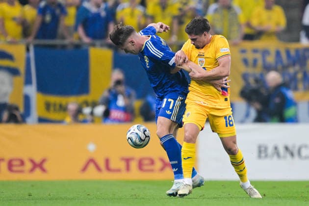 October 5, 2026: Viktor Gyökeres of Sweden and Razvan Marin of Romania during the Nations League soccer match between Romania and Sweden on October 5, 2026 in Bucharest. Photo by Ludvig Thunman. BILDBYRAN code LT LT0828 soccer football fotball Nations League UEFA Nations League Romania Sweden Sweden A BBeng  Copyright: LUDVIGxTHUNMAN BB261005LT060