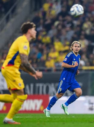 October 5, 2026: Sebastian Nanasi of Sweden during the Nations League soccer match between Romania and Sweden on October 5, 2026 in Bucharest. Photo by Ludvig Thunman. BILDBYRAN code LT LT0828 soccer football fotball Nations League UEFA Nations League Romania Sweden Sweden A BBENG  Copyright: LUDVIGxTHUNMAN BB261005LT064