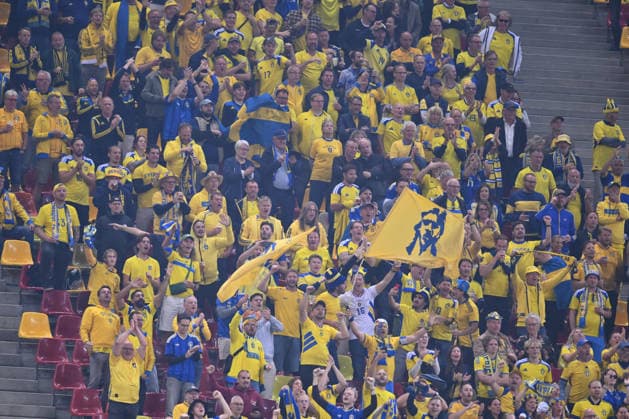Romania v Sweden, UEFA nations Leagye Sweden fans celebrate during the UEFA Nations League game between Romania and Sweden, in Bucharest, Romania, 5 October 2026. Copyright: xAlexxNicodimx