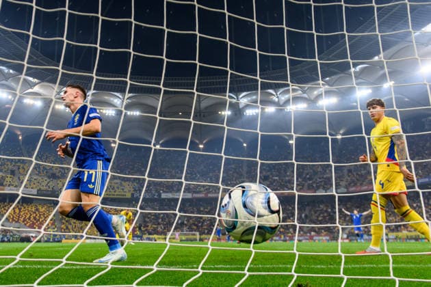 October 5, 2026 Viktor Gyökeres of Sweden celebrates after scoring the 0-1 goal during the Nations League soccer match between Romania and Sweden on October 5, 2026 in Bucharest. Photo by Ludvig Thunman, BILDBYRAN. Code: LT LT0828. soccer, football, fotball, Nations League, UEFA Nations League, Romania, Sweden, Sweden A, BBENG, celebration, disappointment Copyright: LUDVIGxTHUNMAN BB261005LT096