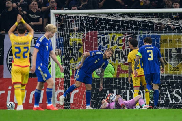 261005 Goalkeeper Viktor Johansson of Sweden during the Nations League soccer match between Romania and Sweden on October 5, 2026 in Bucharest. Photo by Ludvig Thunman, BILDBYRAN. Code: LT LT0828. soccer, football, fotball, Nations League, UEFA Nations League, Romania, Sweden, Sweden A, bbeng Copyright: LUDVIGxTHUNMAN BB261005LT123