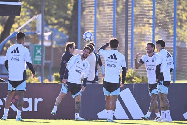 BUENOS AIRES, ARGENTINA - OCTOBER 5: Lionel Messi of Argentina national team, Nationalteam during a training session at the Training Camp on October 5, 2026 in Buenos Aires, Argentina. Argentina will face Benin tomorrow in an International Friendly, Länderspiel, Nationalmannschaft match at the Estadio Monumental, marking Messi s final farewell appearance for the national team. Photo by SFSI Lionel Messi last training for Argentina national team Copyright: xx