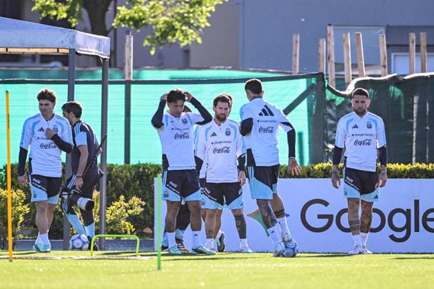 BUENOS AIRES, ARGENTINA - OCTOBER 5: Lionel Messi of Argentina national team, Nationalteam during a training session at the Training Camp on October 5, 2026 in Buenos Aires, Argentina. Argentina will face Benin tomorrow in an International Friendly, Länderspiel, Nationalmannschaft match at the Estadio Monumental, marking Messi s final farewell appearance for the national team. Photo by SFSI Lionel Messi last training for Argentina national team Copyright: xx