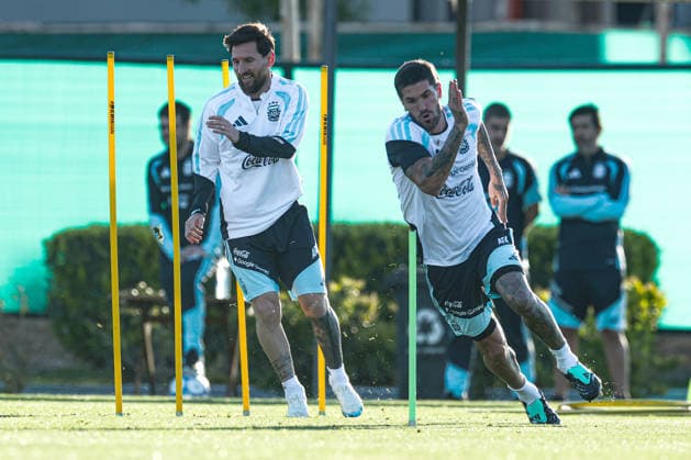 Argentina’s forward Lionel Messi (L) and teammate Rodrigo De Paul take part in a training session at the AFA (Argentine Football Association) training center in Ezeiza, Buenos Aires Province, on October 5, 2026, ahead of the upcoming friendly soccer matches against the Benin national team. Lionel Messi took part in the final training session of his professional career with the Argentine national team before his farewell match. Photo by Alejandro Pagni PHOTOxPHOTO Copyright: xAlejandroxPAGNIx