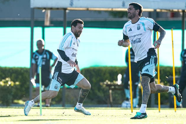 Argentina’s forward Lionel Messi (L) and teammate Rodrigo De Paul take part in a training session at the AFA (Argentine Football Association) training center in Ezeiza, Buenos Aires Province, on October 5, 2026, ahead of the upcoming friendly soccer matches against the Benin national team. Lionel Messi took part in the final training session of his professional career with the Argentine national team before his farewell match. Photo by Alejandro Pagni PHOTOxPHOTO Copyright: xAlejandroxPAGNIx