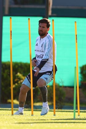 Argentina Training Session Argentina s Lionel Messi attends a training session at the Argentine Football Association (AFA) training complex in Ezeiza, on the outskirts of Buenos Aires, Argentina, on October 5, 2026, ahead of his final appearance for the national team, Nationalteam in a friendly against Benin. Buenos Aires Argentina  Copyright: xMatiasxBagliettox originalFilename:baglietto-notitle261005_npqI8.jpg