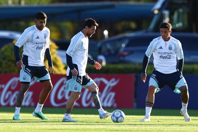 Argentina Training Session Argentina s Lionel Messi attends a training session at the Argentine Football Association (AFA) training complex in Ezeiza, on the outskirts of Buenos Aires, Argentina, on October 5, 2026, ahead of his final appearance for the national team, Nationalteam in a friendly against Benin. Buenos Aires Argentina  Copyright: xMatiasxBagliettox originalFilename:baglietto-notitle261005_npVgu.jpg