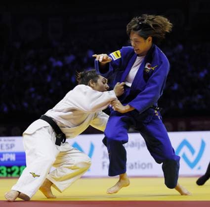 Judo: World championships Uta Abe (blue) of Japan competes en route to beating Ariane Toro Soler of Spain in the women s 52-kilogram final at the judo world championships in Baku, Azerbaijan, on Oct. 5, 2026.  A14AA0005630208P