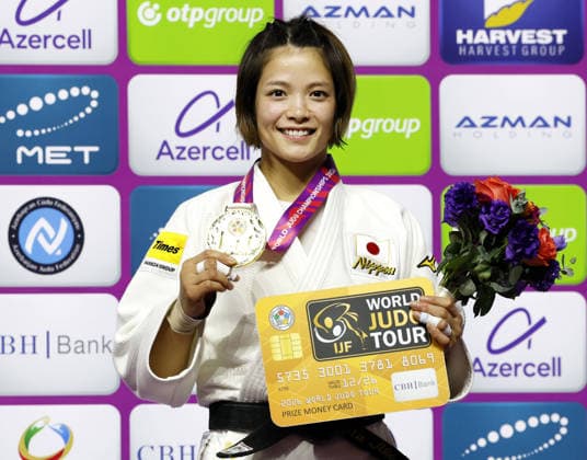 Judo: World championships Uta Abe of Japan poses after winning the women s 52-kilogram gold at the judo world championships in Baku, Azerbaijan, on Oct. 5, 2026.  A14AA0005630215P