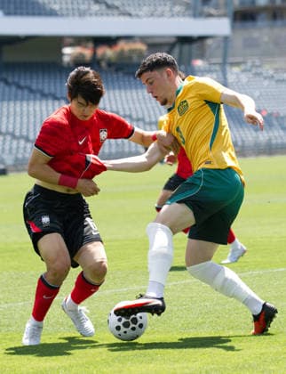 Australia Vs Korea Republic in Gosford - 06 Oct 2026 Kwon Gimin (L) of Korea Republic football team and Medin Merneti (R) of Australia football team seen in action during the U23 International Friendlies match between Australia and Korea Republic held at polytec Stadium. Final score; Australia 2:2 Korea Republic. Gosford Australia Copyright: xLuisxVeniegrax xSOPAxImagesx 20261006_FAIF_LuisVeniegra4544