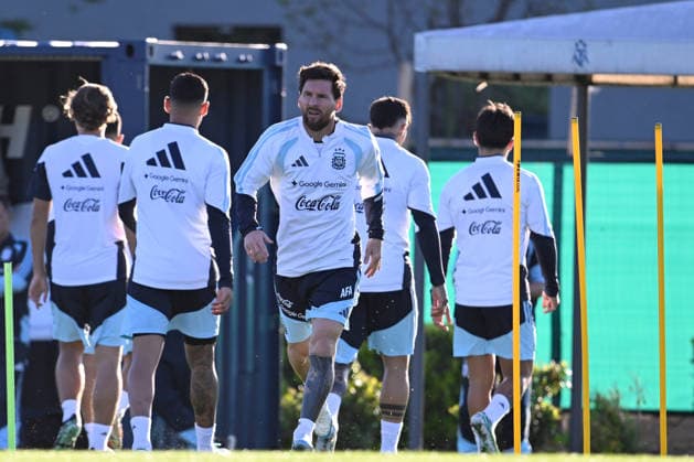 BUENOS AIRES, ARGENTINA - OCTOBER 5: Lionel Messi of Argentina last training for national team, Nationalteam at the Lionel Andres Messi Training Camp on October 5, 2026 in Buenos Aires, Argentina. Argentina will face Benin tomorrow in an International Friendly, Länderspiel, Nationalmannschaft match at the Estadio Monumental, marking Messi s final farewell appearance for the national team. Photo by SFSI Lionel Messi of Argentina national team last training Copyright: xx