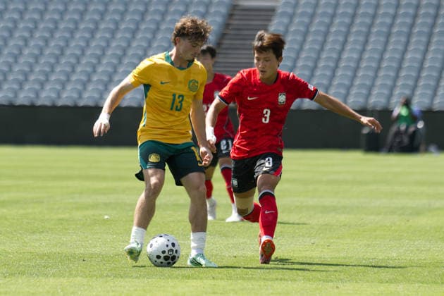 October 6, 2026, Gosford, Australia: James Overy (L) of Australia football team and Shin Ilyeon (R) of Korea Republic football team seen in action during the U23 International Friendlies match between Australia and Korea Republic held at polytec Stadium. Final score; Australia 2:2 Korea Republic. Australia Vs Korea Republic In Gosford - 06 Oct 2026  - ZUMAs197 20261006_aaa_s197_032 Copyright: xLuisxVeniegrax