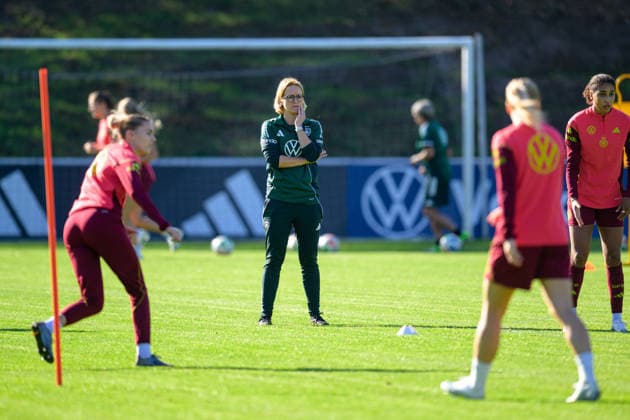 Soccer, National Team, Women, 20261006, Fraining DFB Women Pictured: Germany Assistant Coach Saskia Bartusiak Eppelheim ASV Eppelheim Baden-Württemberg Germany Copyright: Passion2Press MarkusxFischerx