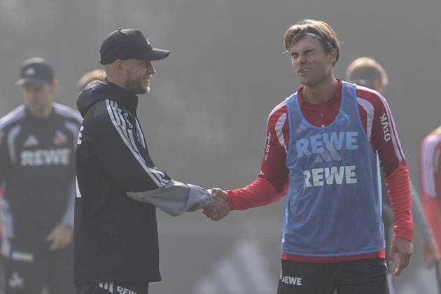 Rene Wagner (1. FC Koeln, Headcoach), Joel Schmied (1. FC Koeln, 2) during training session of 1.FC Koeln on 6th of October in 2026 at Geissbockheim in Cologne, Germany. NRW Germany Copyright: xBEAUTIFULxSPORTS JulianxMeuselx