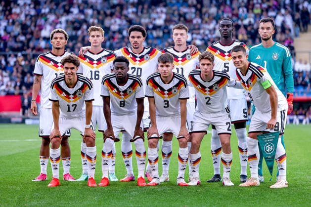 October 6, 2026, Soccer, U-21 International Match, Germany vs. Georgia, 2027 U-21 European Championship Qualifiers, Almstadion Bielefeld Starting Lineup Team Roster Team Photo Group Photo Back row, from left: Paris Brunner U21 GER 19, Aljoscha Kemlein U21 GER 16, Nnamdi Collins U21 GER 20, Dzenan Pejcinovic U21 GER 11, Joshua Quarshie U21 GER 05 Mio Backhaus U21 GER 01 Front row, from left: Noah Darvich U21 GER 17 Noel Aseko U21 GER 08 Lukas Ullrich U21 GER 03 DFB regulations prohibit any use of photographs as image sequences and or quasi-video North Rhine-Westphalia, Germany