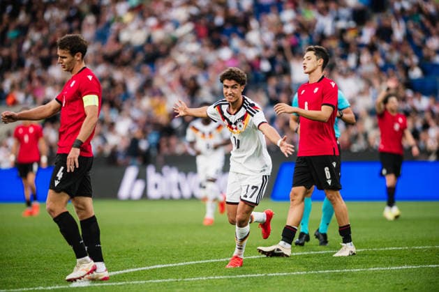 U-21 European Championship Qualifier: Germany vs. Georgia, October 6, 2026 – Goal Celebration: Noah Darvich (Germany), 17, 1–0 for Germany – Soccer, U-21 European Championship Qualifier, Matchday 10: Germany vs. Georgia on October 6, 2026, Bielefeld DFB REGULATIONS PROHIBIT ANY USE OF PHOTOGRAPHS AS IMAGE SEQUENCES AND OR QUASI-VIDEO Copyright: xBEAUTIFULxSPORTS Tonhäuserx