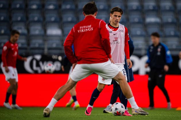 October 6, 2026: Oliver Johansen Braude of Norway warms up ahead of the UEFA European Under-21 Qualifier soccer match between Norway and Israel on October 6, 2026 in Stavanger. Photo by Marius Simensen. BILDBYRAN COP 238 bbeng em qualifiers football soccer Israel Norway U21 UEFA Euro Under-21 Qualifiers  Copyright: MARIUSxSIMENSEN BB261006BB518