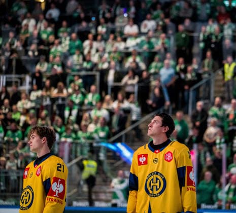 October 6, 2026: Adam Tambellini of Davos ahead of the CHL game between Rögle and Davos on October 6, 2026 in Ängelholm. Photo by Niclas Jönsson, BILDBYRAN COP 273 NO0449 ice hockey CHL Champions Hockey League Rögle Davos Rögle BBENG ice hockey CHL Champions Hockey League Rögle Davos Rögle BBENG  Copyright: NICLASxJÖNSSON BB261006NO012
