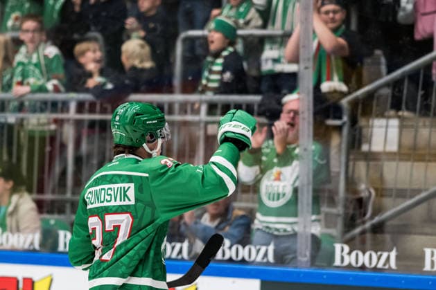 October 6, 2026: Albin Sundsvik of Rögle celebrates after scoring the 1-0 goal during the CHL game between Rögle and Davos on October 6, 2026 in Ängelholm. Photo by Niclas Jönsson, BILDBYRAN COP 273 NO0449. ice hockey, CHL, Champions Hockey League, Rögle, Davos, Rögle BBENG, cheering, celebrates  Copyright: NICLASxJÖNSSON BB261006NO017