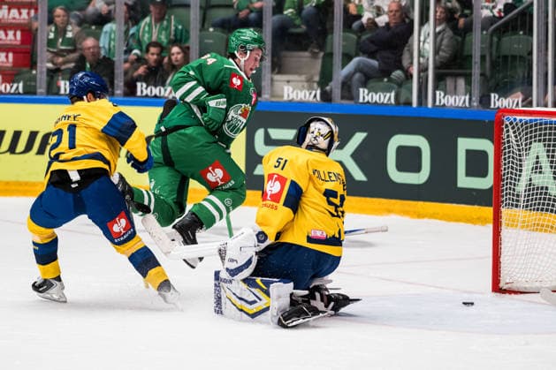 October 6, 2026: Tinus Luc Koblar of Rögle celebrates after scoring the 2-0 goal during the CHL game between Rögle and Davos on October 6, 2026 in Ängelholm. Photo by Niclas Jönsson, BILDBYRAN COP 273 NO0449. ice hockey, CHL, Champions Hockey League, Rögle, Davos, Rögle BBENG, cheering, celebrates  Copyright: NICLASxJÖNSSON BB261006NO021