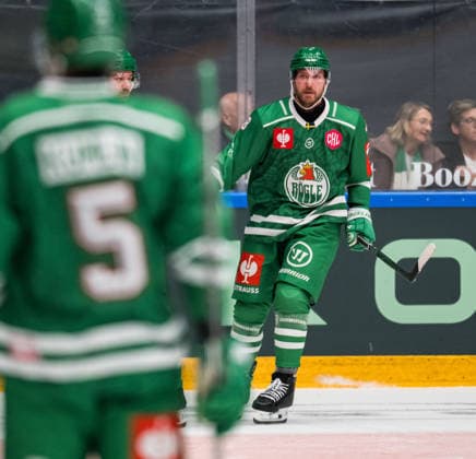 October 6, 2026: Linus Sandin of Rögle celebrates after scoring the 3-0 goal during the CHL game between Rögle and Davos on October 6, 2026 in Ängelholm. Photo by Niclas Jönsson, BILDBYRAN COP 273 NO0449. ice hockey, CHL, Champions Hockey League, Rögle, Davos, Rögle BBENG, cheering, celebrates  Copyright: NICLASxJÖNSSON BB261006NO036