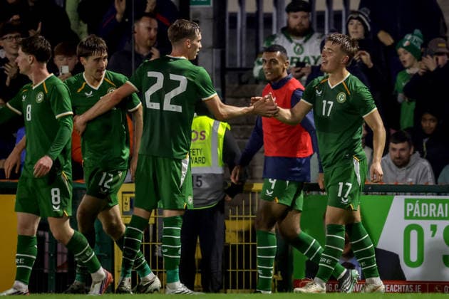 2027 UEFA Under 21 European Qualifier, Munster FA Turner s Cross, Cork 6 10 2026 Republic of Ireland vs England Ireland s Tommy Lonergan celebrates with Oisin Gallagher after he scores his sides 3rd goal of the match Tommy Lonergan celebrates with Oisin Gallagher after he scores his sides 3rd goal of the match 6 10 2026  Copyright: xx AC010901