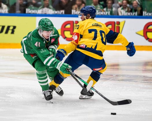 October 6, 2026: Simon Zether of Rögle during the CHL game between Rögle and Davos on October 6, 2026 in Ängelholm Photo: Niclas Jönsson BILDBYRAN COP 273 NO0449 ice hockey CHL Champions Hockey League Rögle Davos Rögle BBENG ice hockey CHL Champions Hockey League Rögle Davos Rögle BBENG  Copyright: NICLASxJÖNSSON BB261006NO049