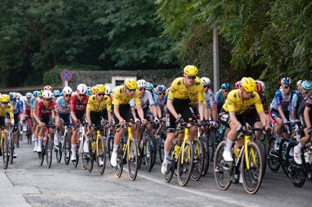 CYCLING - Road cycling, Rad, Radsport, Strasse - Tre Valli Varesine Photo by IPA ABACAPRESS.COM89375180 - Brandon Mcnulty of UAE TEAM EMIRATES XRG in the middle of the peloton during the 2026 Tre Valli Varesine in Varese, Italy, on October 6, 2026 Varese Italy  Copyright: xIPAxSport ABACAx