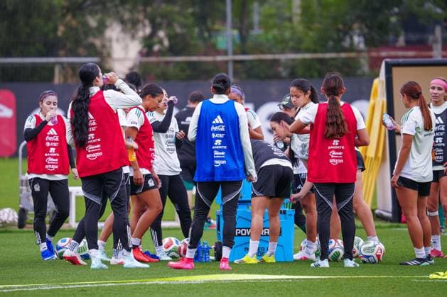 MEXICAN WOMEN S NATIONAL TEAM MEXICAN WOMEN S NATIONAL TEAM TRAINING SESSION 06102026 MEXICO CITY, MEXICO General view of players on the Mexican Women’s National Soccer Team during a training session at the Centro de Alto Rendimiento in Mexico City, ahead of their friendly match against Jamaica this Friday in Aguascalientes General view of players on the Mexican Women’s National Soccer Team, during a training session at the Centro de Alto Rendimiento in Mexico City, ahead of their friendly match against Jamaica this Friday in Aguascalientes PHOTO BY IMAGENSHOP PHOTO AGENCY MEXICO CITY MEXICO CITY MEXICO Copyright: xIMAGENSHOPxAGENCIAxFOTOGRAFICAx