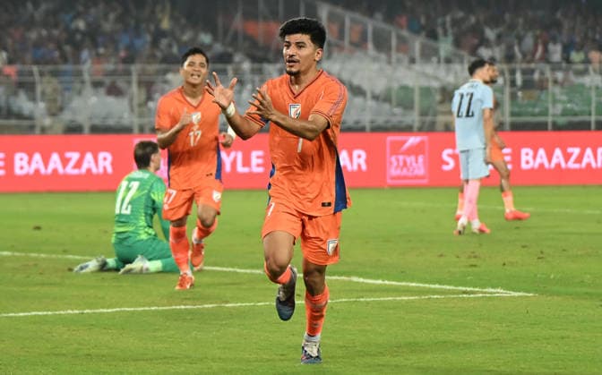 India v Uruguay - FIFA International Friendly, Länderspiel, Nationalmannschaft Match India s Anirudh Thapa celebrates after scoring a goal during the international friendly football match between India and Uruguay at the Vivekananda Yuba Bharati Krirangan (Salt Lake Stadium) in Kolkata, India, on October 6, 2026. The score is India 1, Uruguay 6. Kolkata India  Copyright: xDebajyotixChakrabortyx originalFilename:chakraborty-notitle261006_npFZx.jpg
