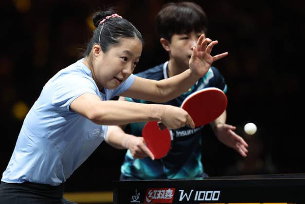 (261007) -- BEIJING, Oct. 7, 2026 -- Shin Yubin (L) Joo Cheonhui of South Korea compete during the women s doubles round of 16 match between Wang Yidi Jiang Yiyi of China and Shin Yubin Joo Cheonhui of South Korea at 2026 World Table tennis, Tischtennis (WTT) China Smash in Beijing, China, Oct. 7, 2026. ) (SP)CHINA-BEIJING-TABLE TENNIS-WTT-CHINA SMASH-WOMEN S DOUBLES (CN) ZhangxChenlin 