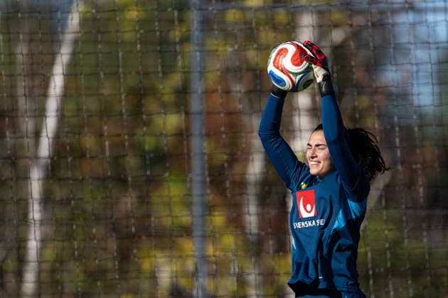 October 7, 2026: Goalkeeper Zecira Musovic of the Swedish women’s national soccer team during a training session on October 7, 2026 in Stockholm. Photo by Emma Wallskog, BILDBYRAN, code EW EW0716: soccer, football, fotball, World Cup qualifiers, FIFA Women’s World Cup qualifier, training, Sweden, women’s soccer, BBENG  Copyright: EMMAxWALLSKOG BB261007EW009